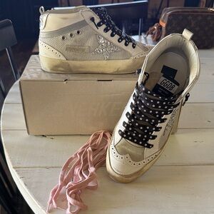 Mid-Star Golden Goose